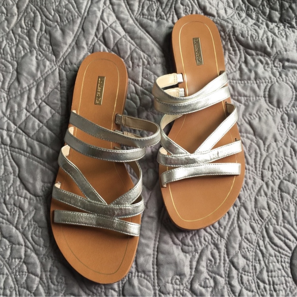 Louise Et Cie silver strap Sandals size 7M
